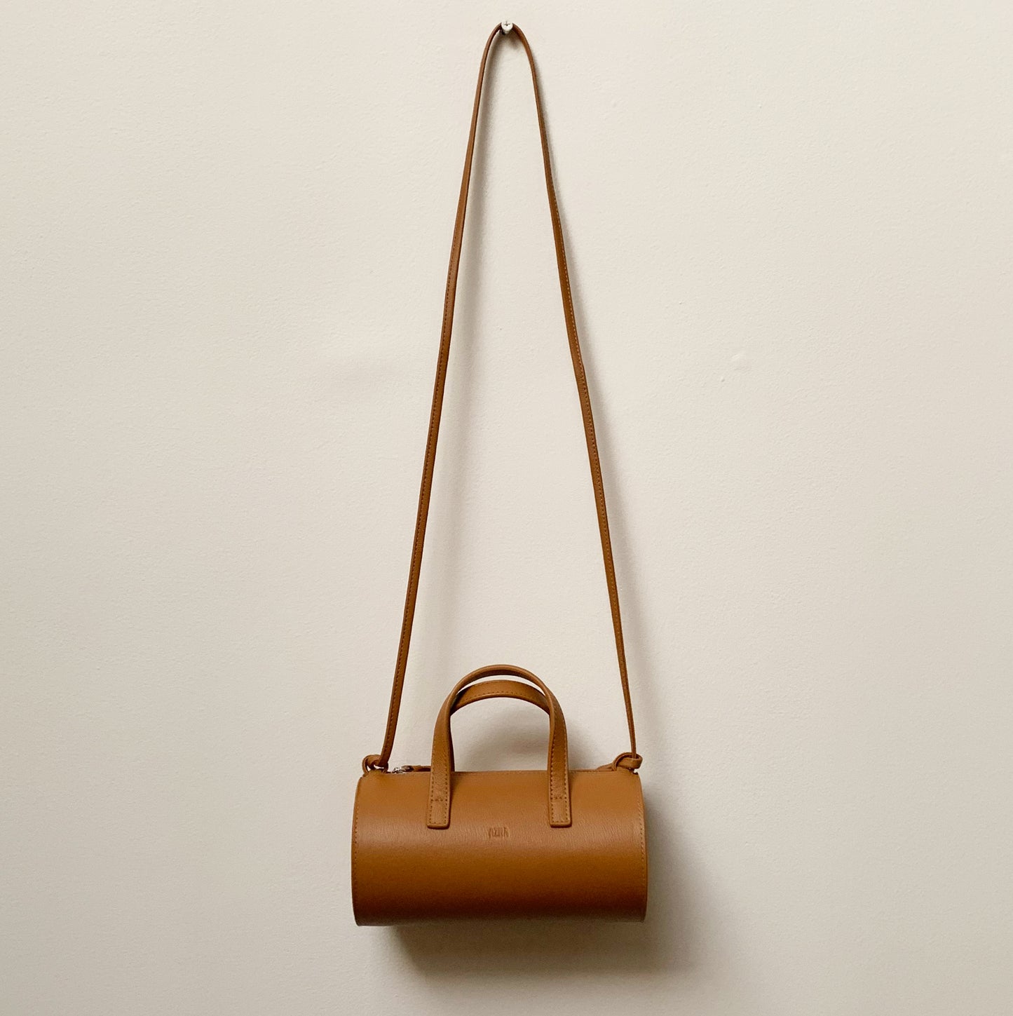 BB BARREL TAN
